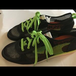 Cafe Noir Man’s Mesh Sneaker New  Size 11